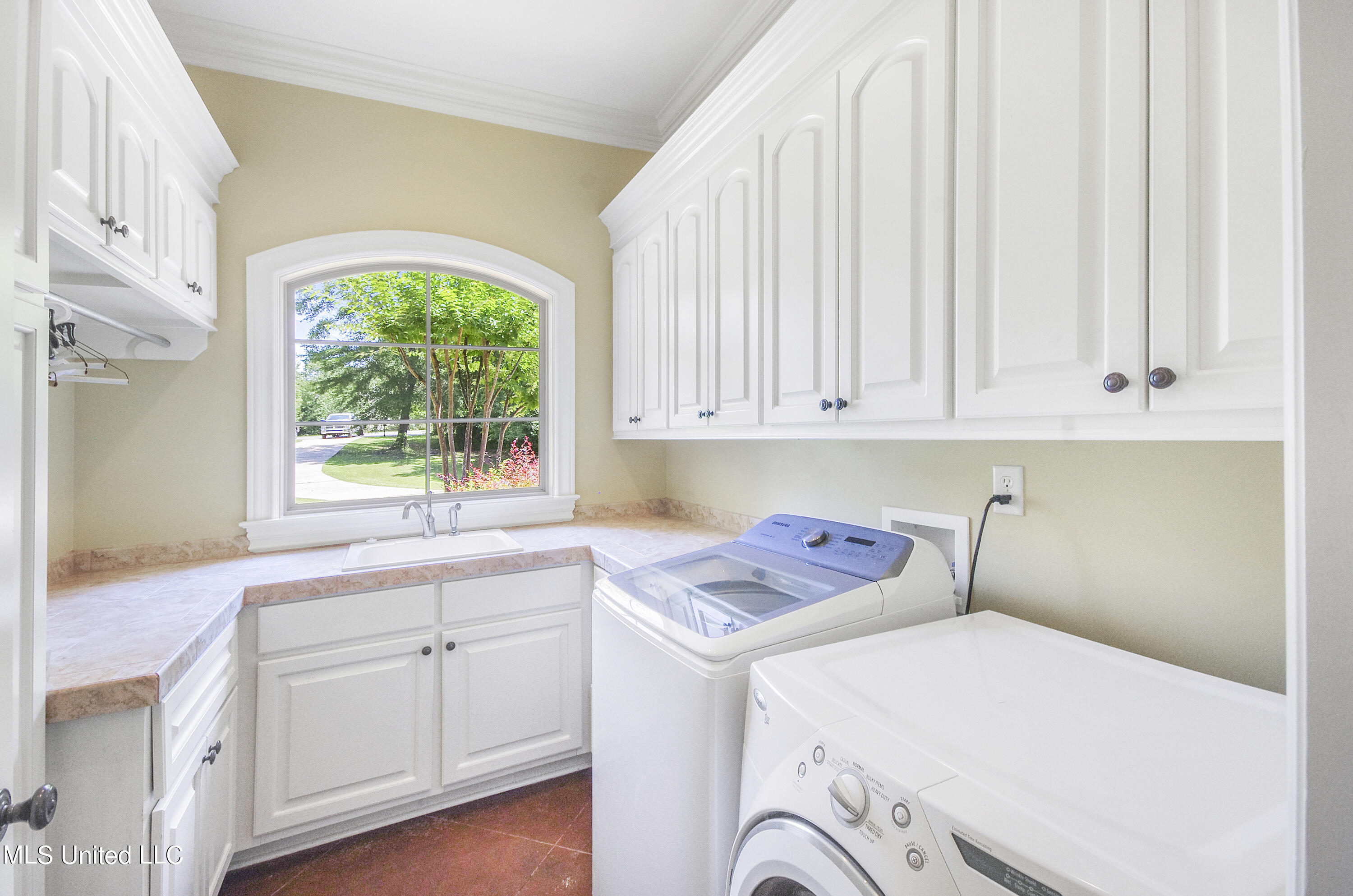 517 Parkway Circle Brandon, MS 39042 - Photo 38 of 68 IMGP6697