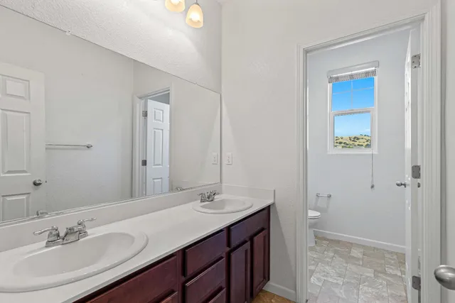 $459,999 | 21248 Grapevine Drive, Patterson, CA 95363