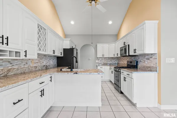 $649,900 | 6600 Carlisle Bend, Springfield, IL 62711