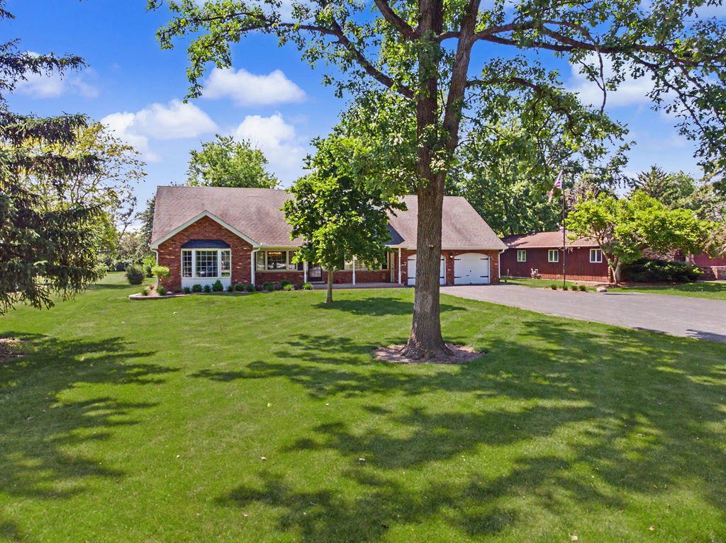 24364 Volbrecht Road Crete, IL 60417 - Photo 2 of 50