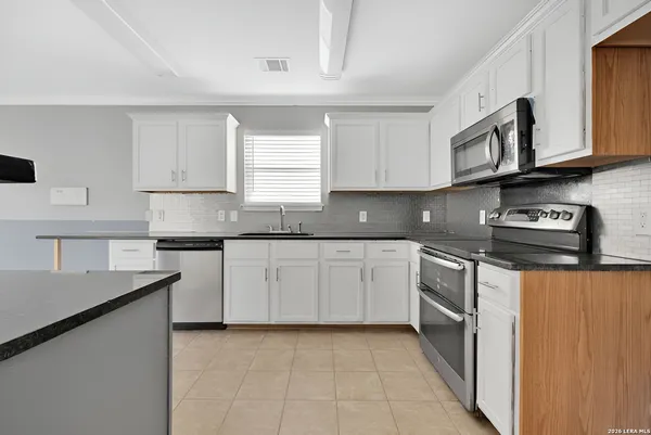 $313,500 | 9427 Anderson Way, Converse, TX 78109