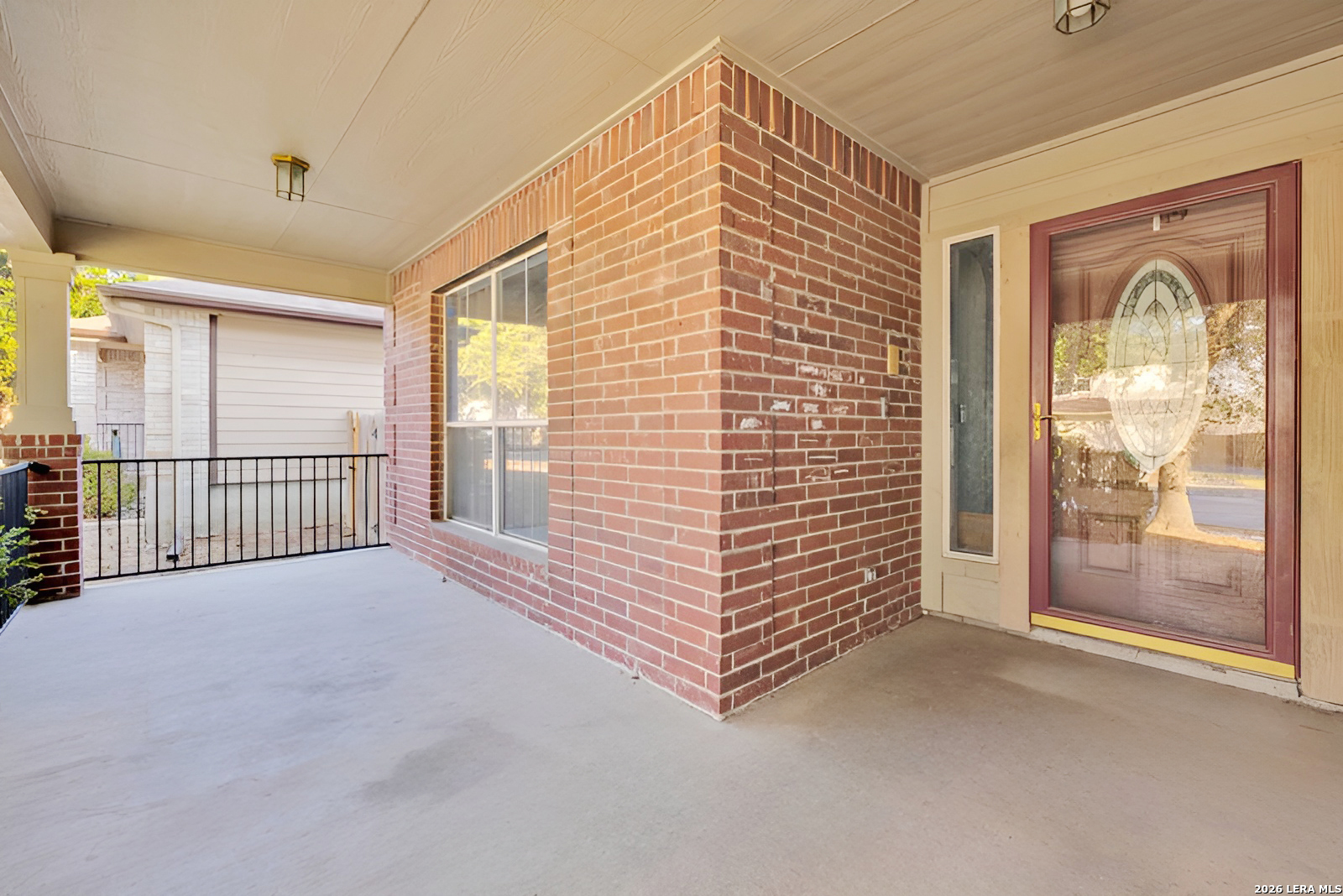 9427 Anderson Way Converse, TX 78109 - Photo 3 of 31