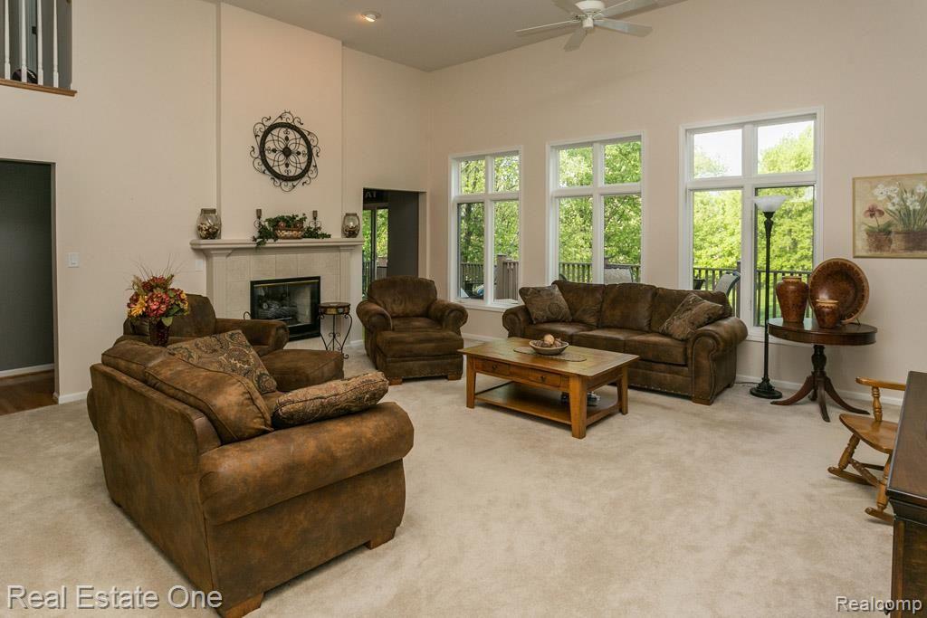 3592 Kipling Circle Howell, MI 48843 - Photo 4 of 41