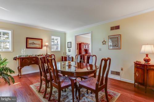 854 Furnace Hills Pike Lititz, PA 17543 - Photo 8 of 50 Bright & cheerful