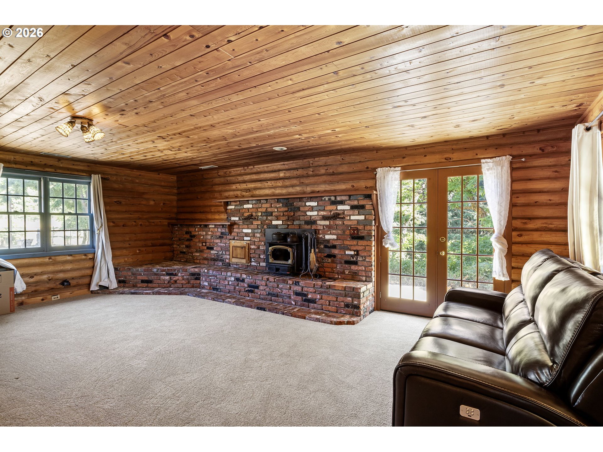 993 Kirkendahl Road Camas Valley, OR 97416 - Photo 20 of 48 Living Room