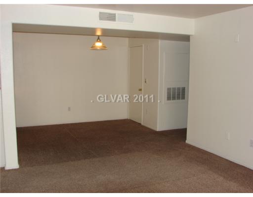 7885 West Flamingo Road, Unit 1117 Las Vegas, NV 89147 - Photo 4 of 9 Dining Room.
