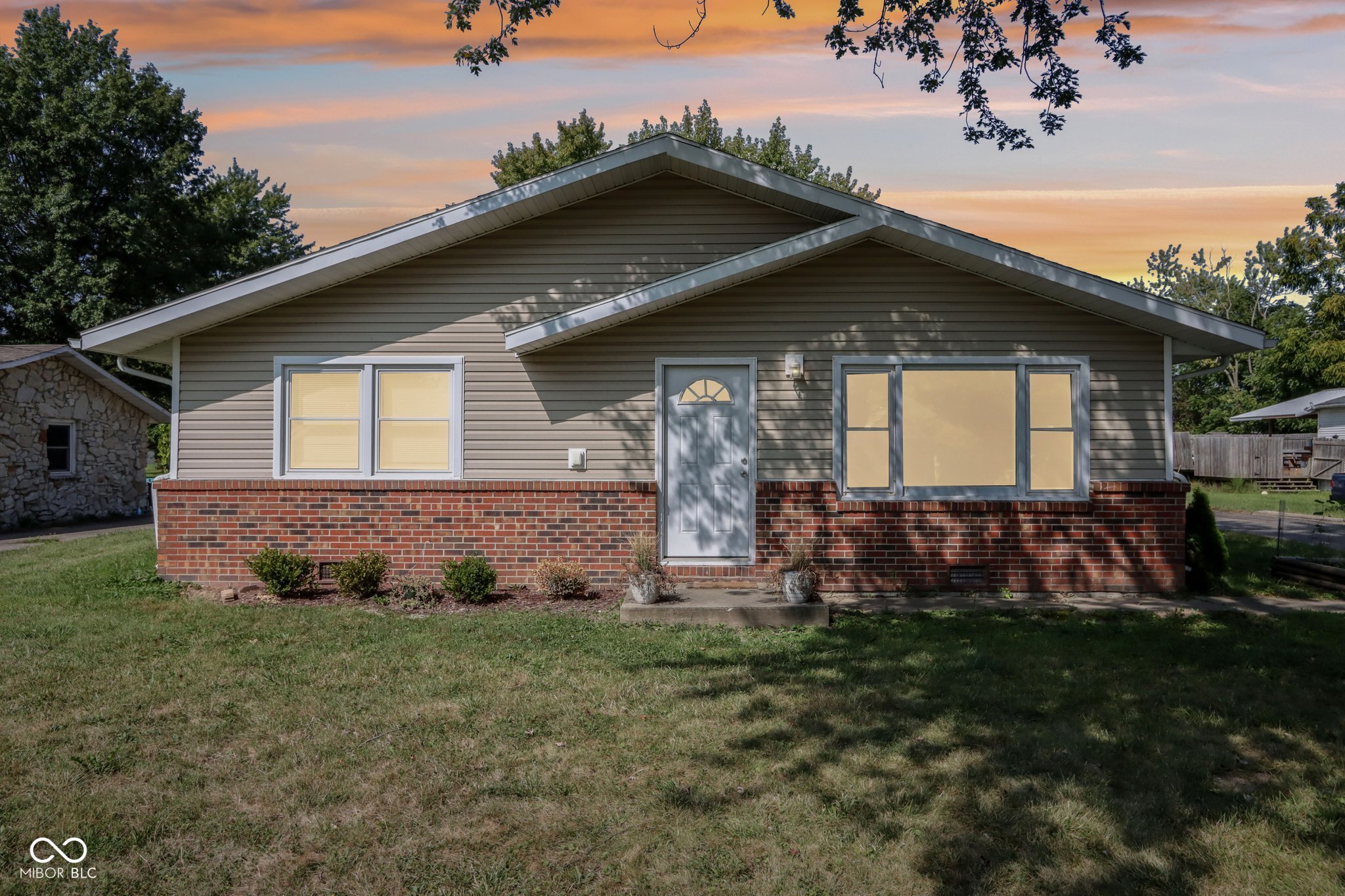 1406 Roe Avenue Alexandria, IN 46001 - Photo 1 of 32 Gallery Image 1