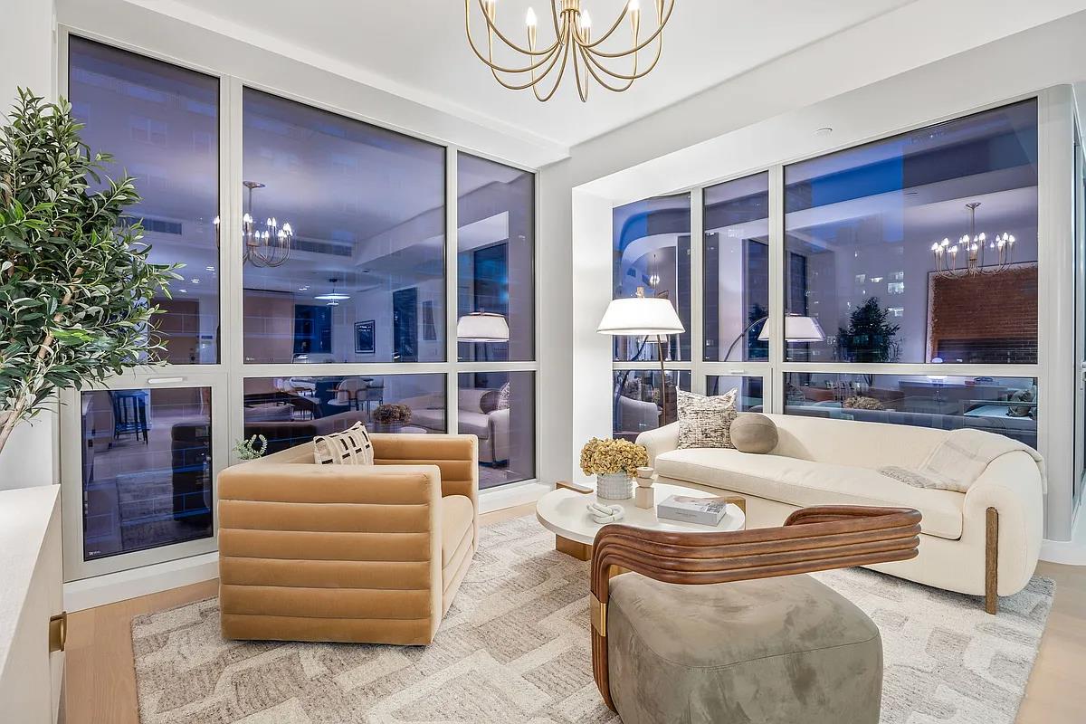 250 East 25th Street, Unit 11A Manhattan, NY 10010 - Photo 12 of 25