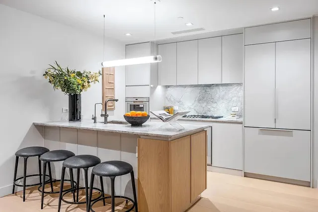 $2,995,000 | 250 East 25th Street, Unit 11A | Kips Bay