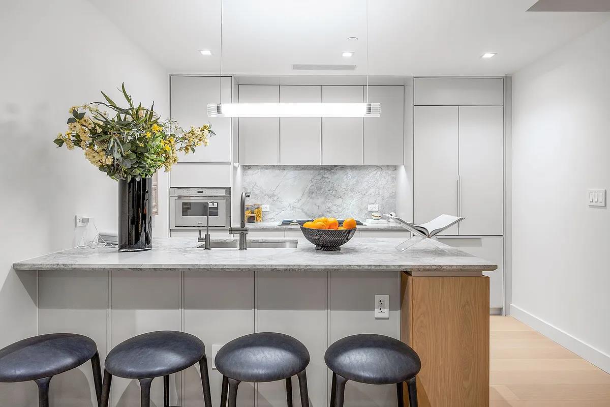 250 East 25th Street, Unit 11A Manhattan, NY 10010 - Photo 14 of 25