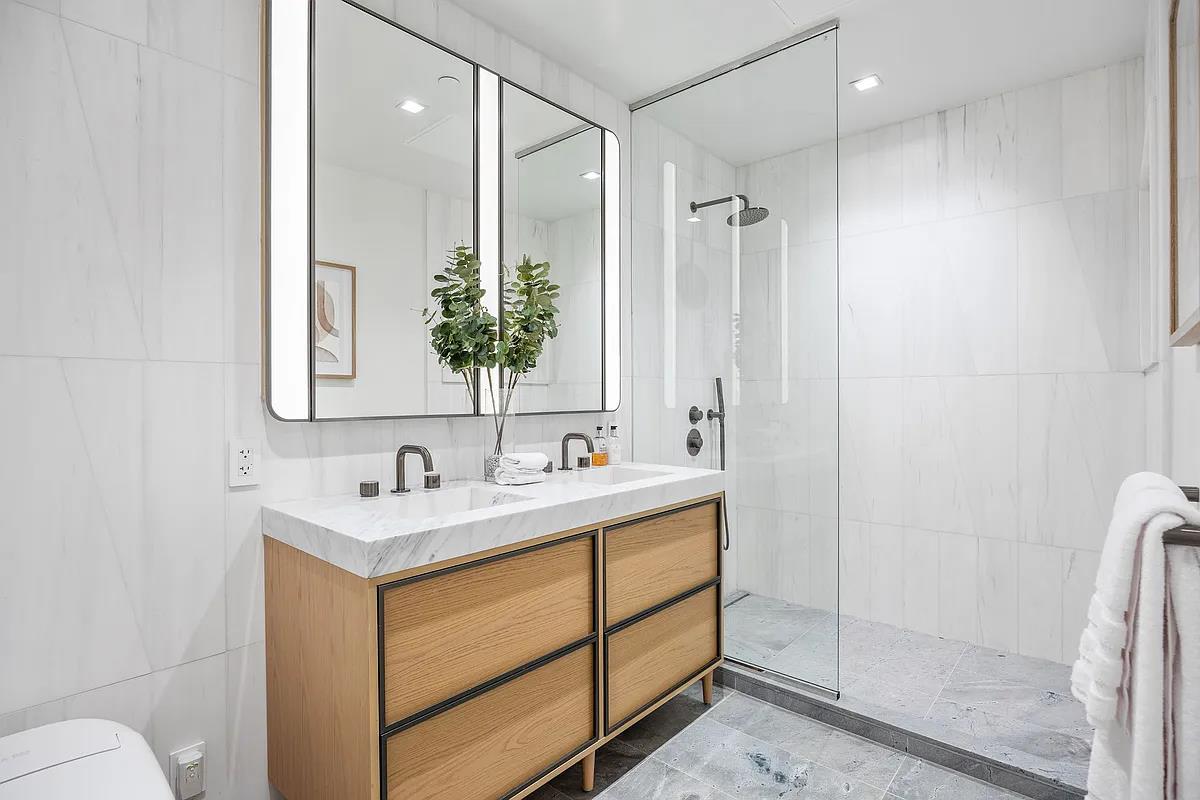 250 East 25th Street, Unit 11A Manhattan, NY 10010 - Photo 17 of 25