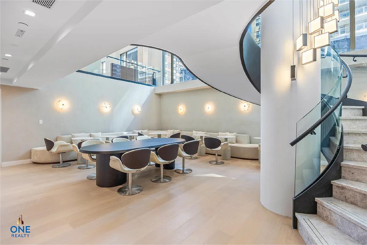 250 East 25th Street, Unit 11A Manhattan, NY 10010 - Photo 21 of 25