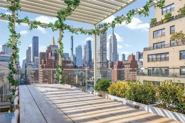 $2,995,000 | 250 East 25th Street, Unit 11A | Kips Bay