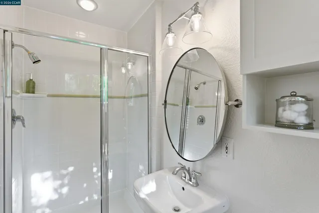 $2,450,000 | 82 Sleepy Hollow Lane, Orinda, CA 94563