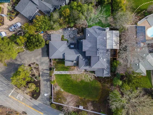 $2,450,000 | 82 Sleepy Hollow Lane, Orinda, CA 94563