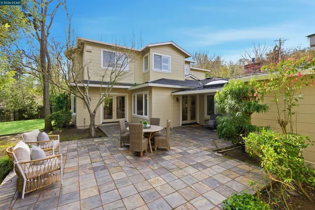 $2,450,000 | 82 Sleepy Hollow Lane, Orinda, CA 94563