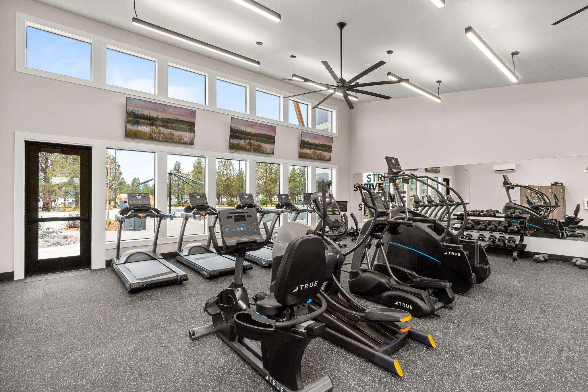 20738 Southeast Scout Place Bend, OR 97702 - Photo 10 of 14 Fitness room
