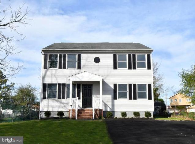 327 Riverside Drive Baltimore, MD 21221 - Photo 1 of 30 Exterior (Front)