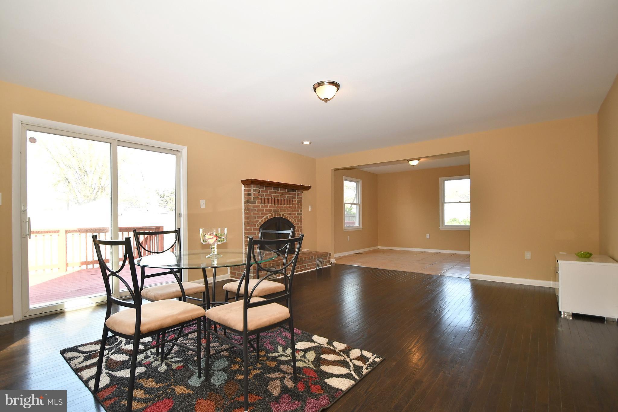 327 Riverside Drive Baltimore, MD 21221 - Photo 14 of 30 Dining Room