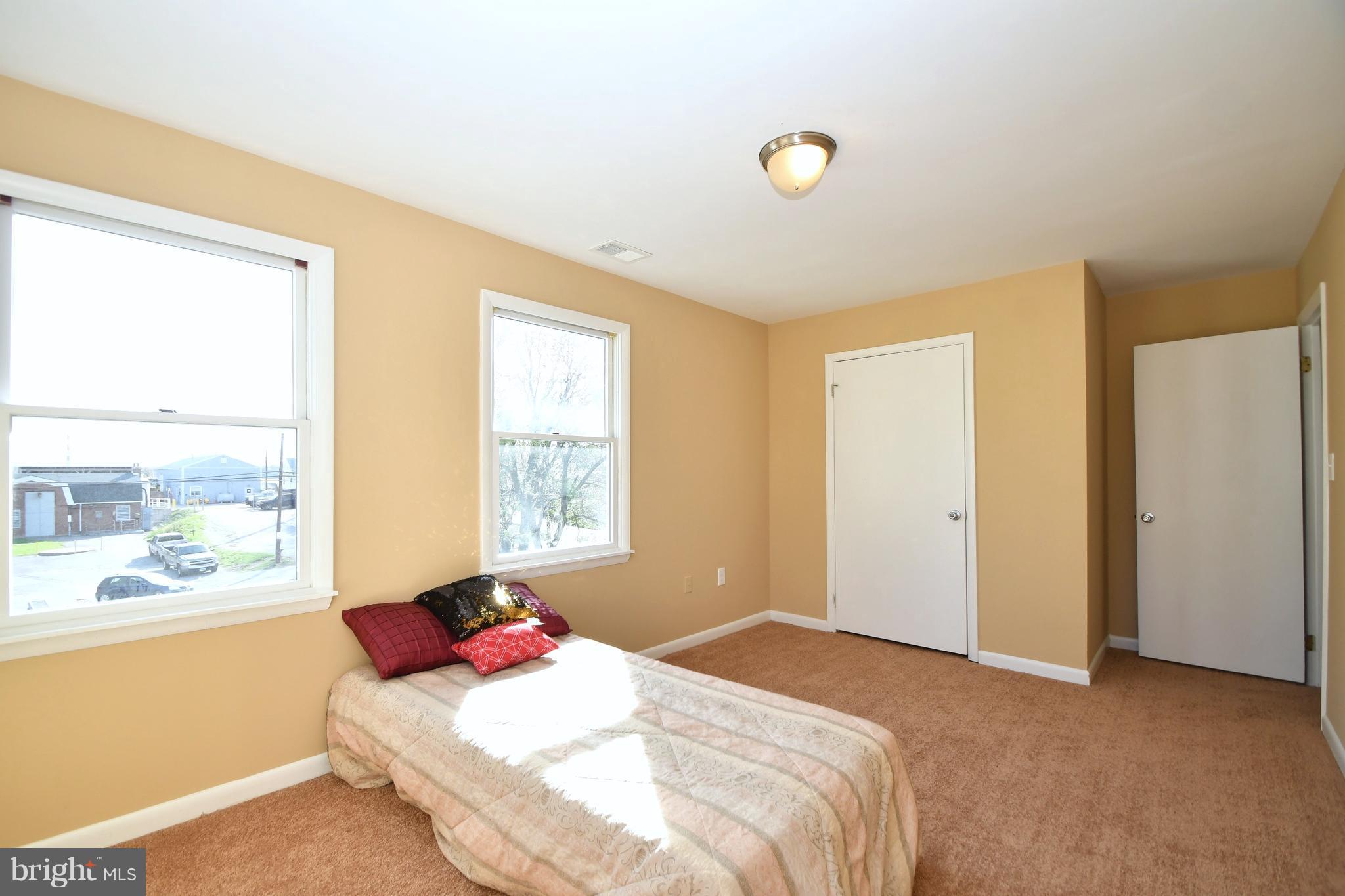 327 Riverside Drive Baltimore, MD 21221 - Photo 22 of 30 Bedroom