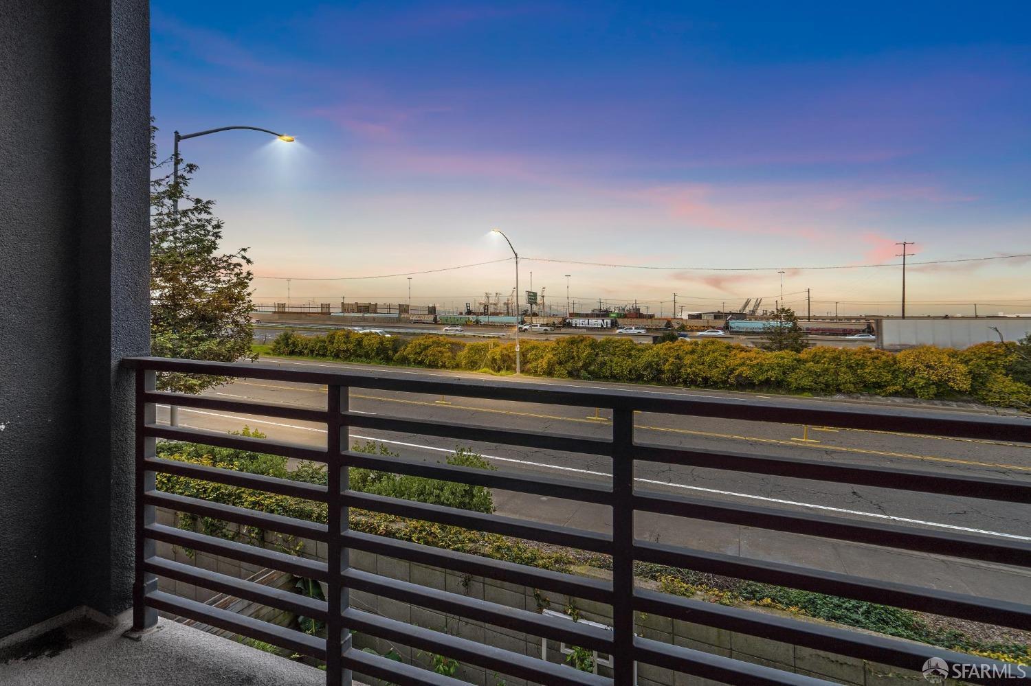 1353 Pullman Way Oakland, CA 94607 - Photo 34 of 55 a view of city from balcony