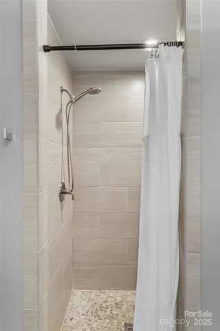 $629,900 | 1389 Newfound Road, Canton, NC 28716