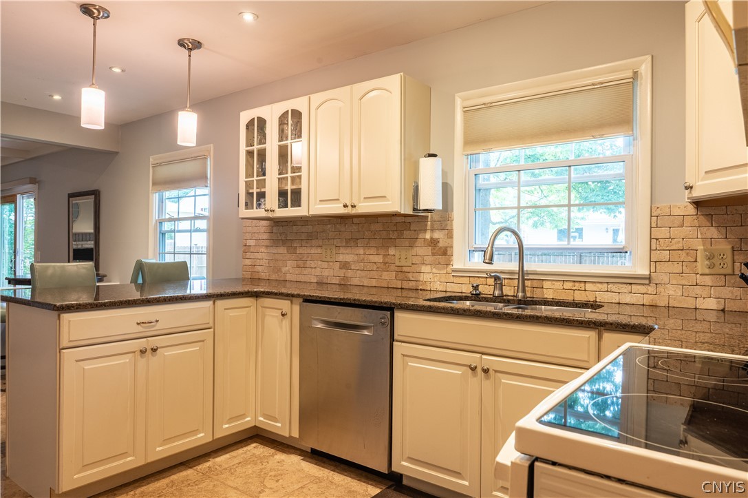 1714 Lincoln Lane Rome, NY 13440 - Photo 13 of 49