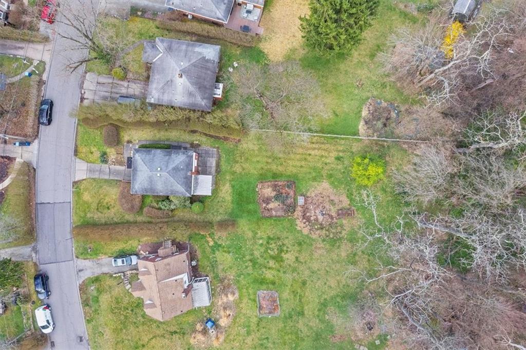 303 Idlewood Road Pittsburgh, PA 15235 - Photo 26 of 31 Gallery Image 26