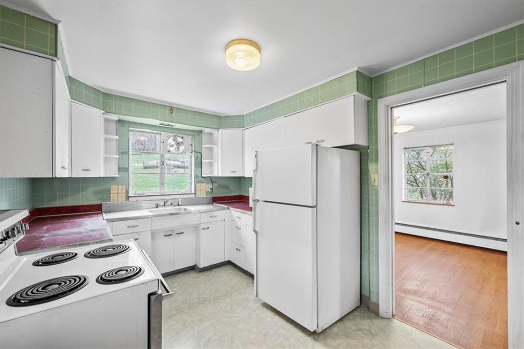 303 Idlewood Road Pittsburgh, PA 15235 - Photo 10 of 31 Gallery Image 10