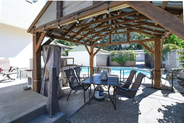 $720,000 | 715 College Street, Woodland, CA 95695