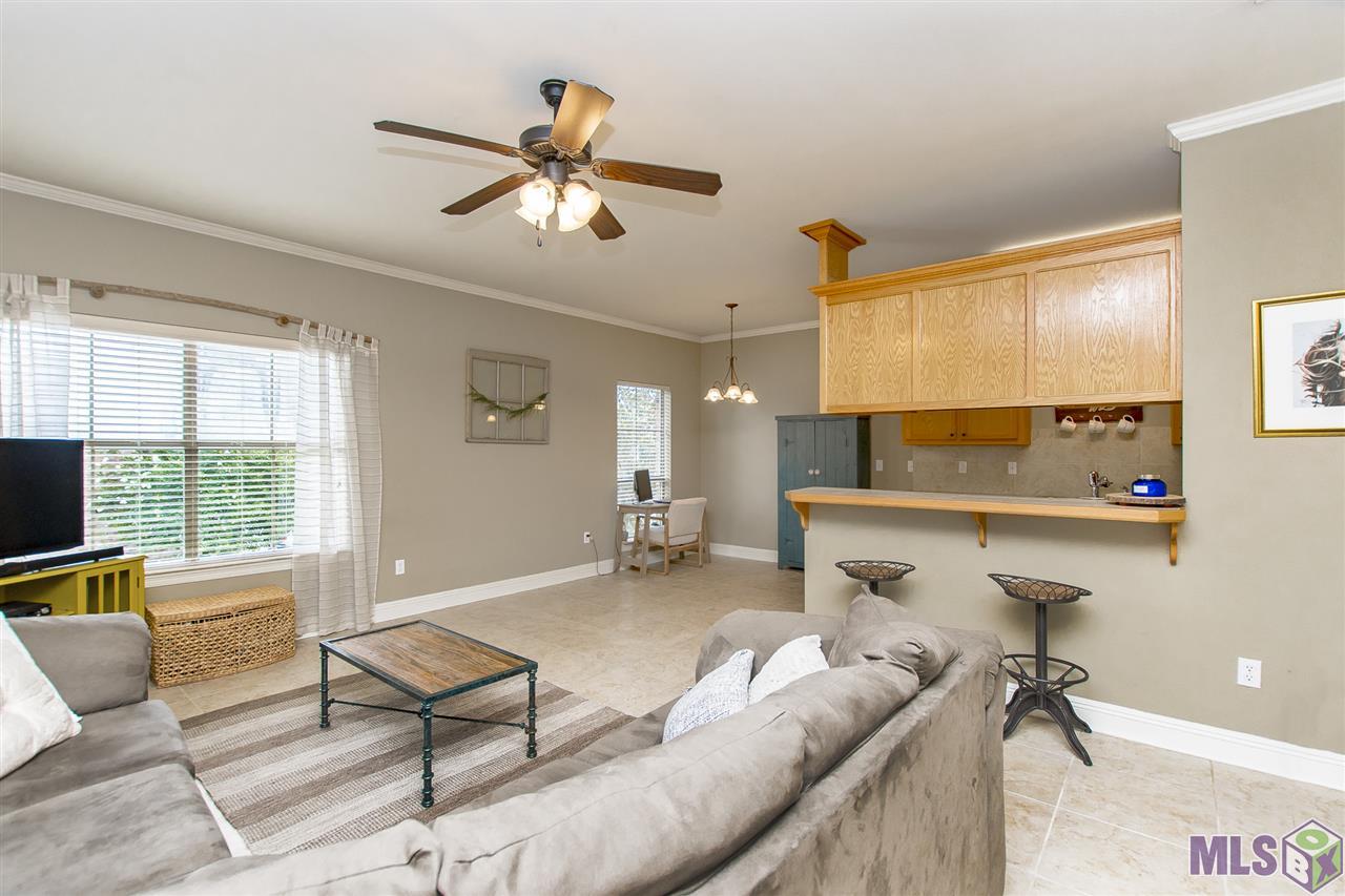828 Meadow Bend Drive, Unit G Baton Rouge, LA 70820 - Photo 2 of 28