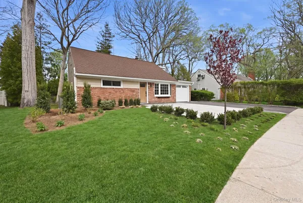 $5,700 | 3685 Hope Place, Wantagh, NY 11793