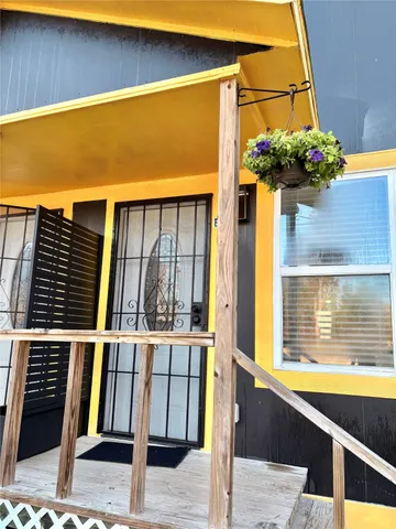 a view of outdoor space