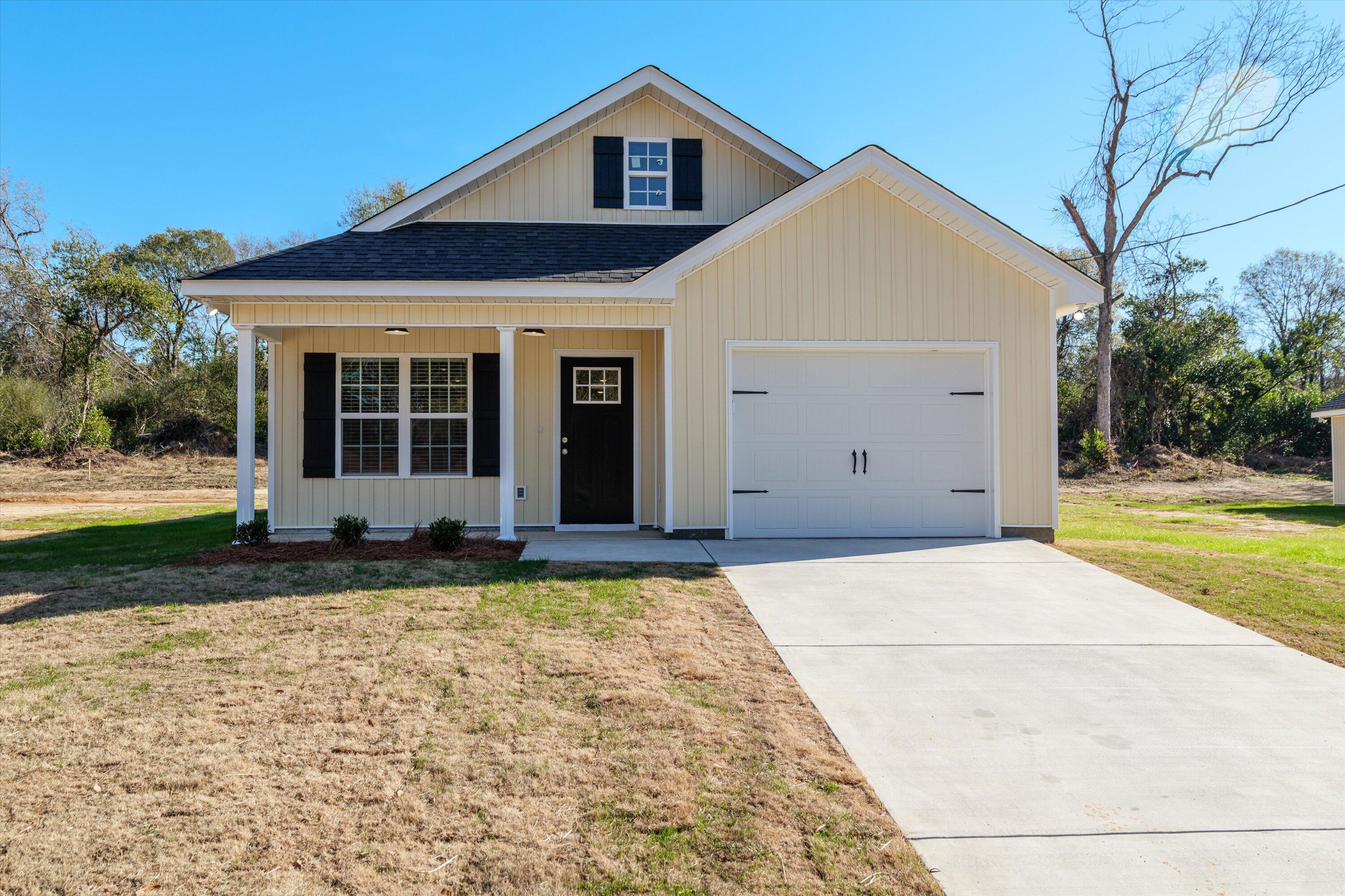 629 Clary Street Thomson, GA 30824 - Photo 2 of 38 02-P1538647