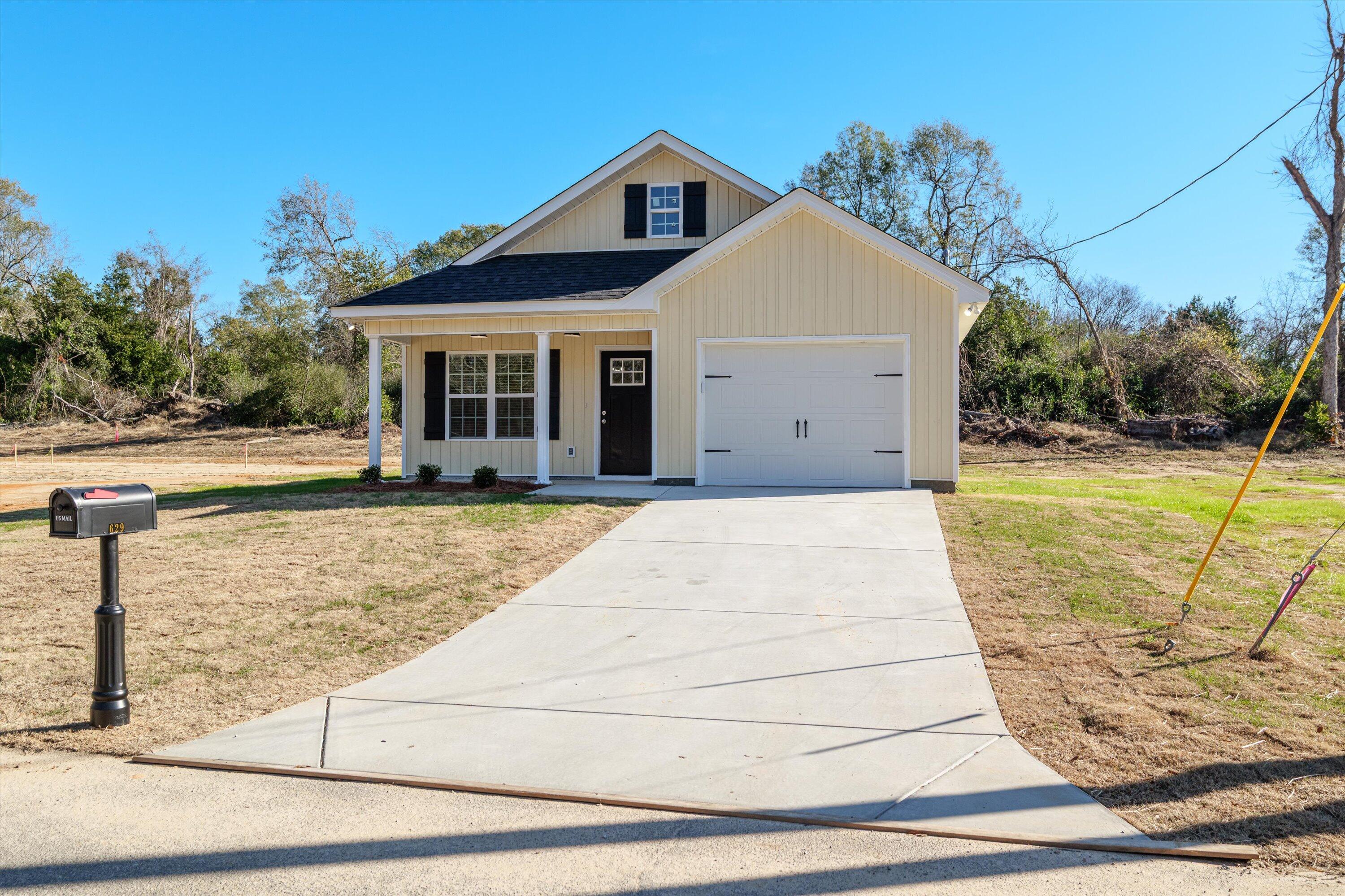 629 Clary Street Thomson, GA 30824 - Photo 3 of 38 03-P1538648