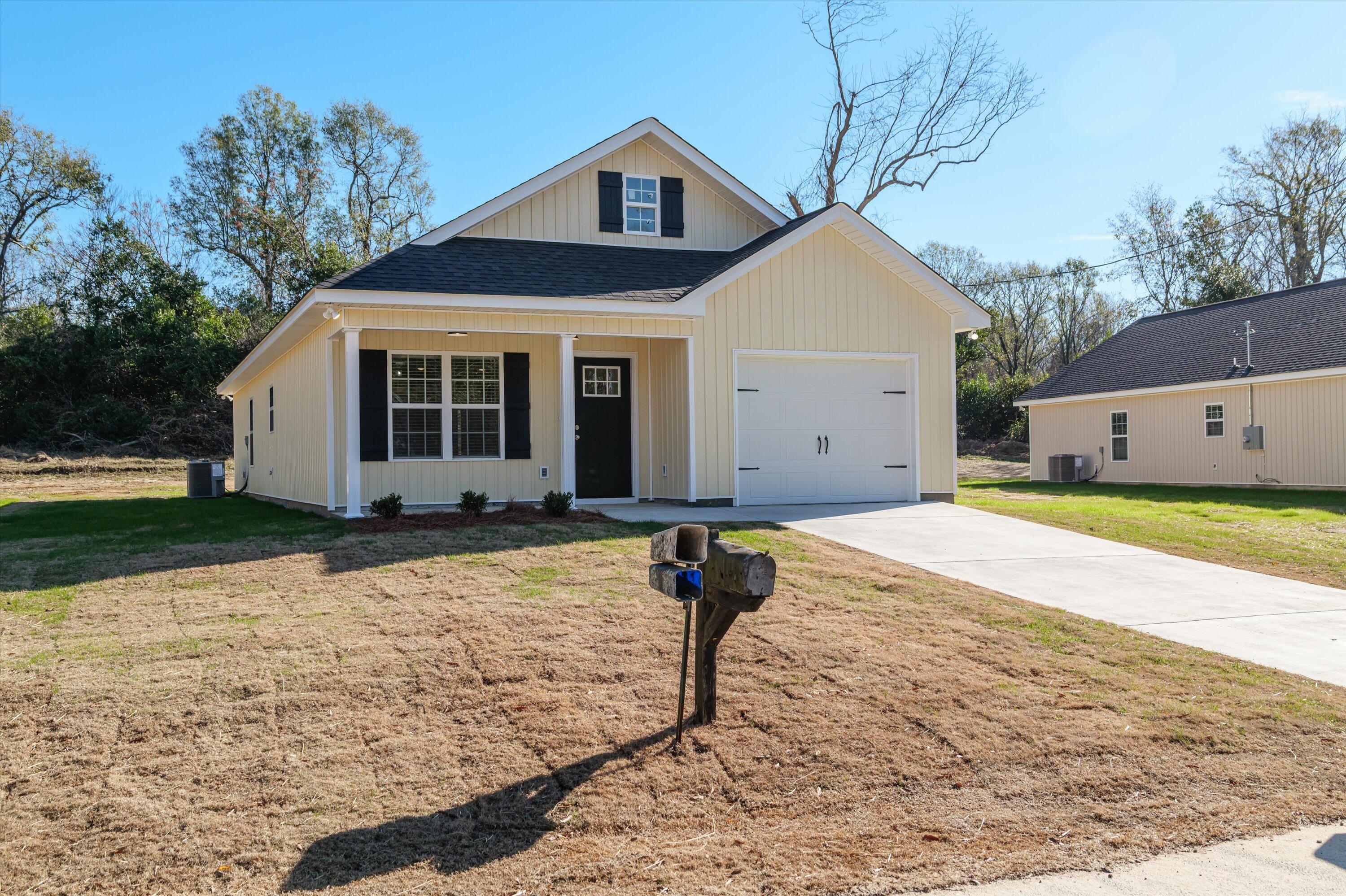629 Clary Street Thomson, GA 30824 - Photo 5 of 38 05-P1538650