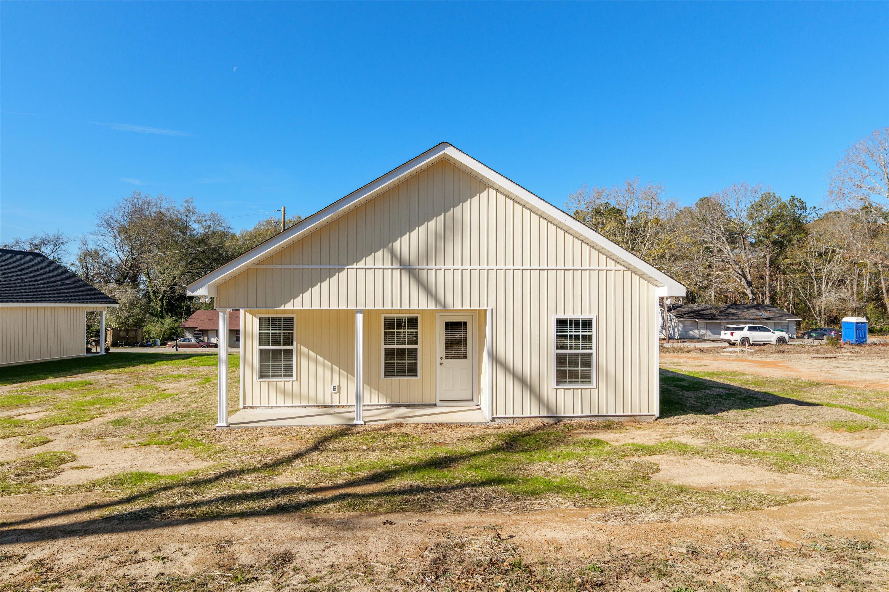 629 Clary Street Thomson, GA 30824 - Photo 10 of 38 10-P1538655