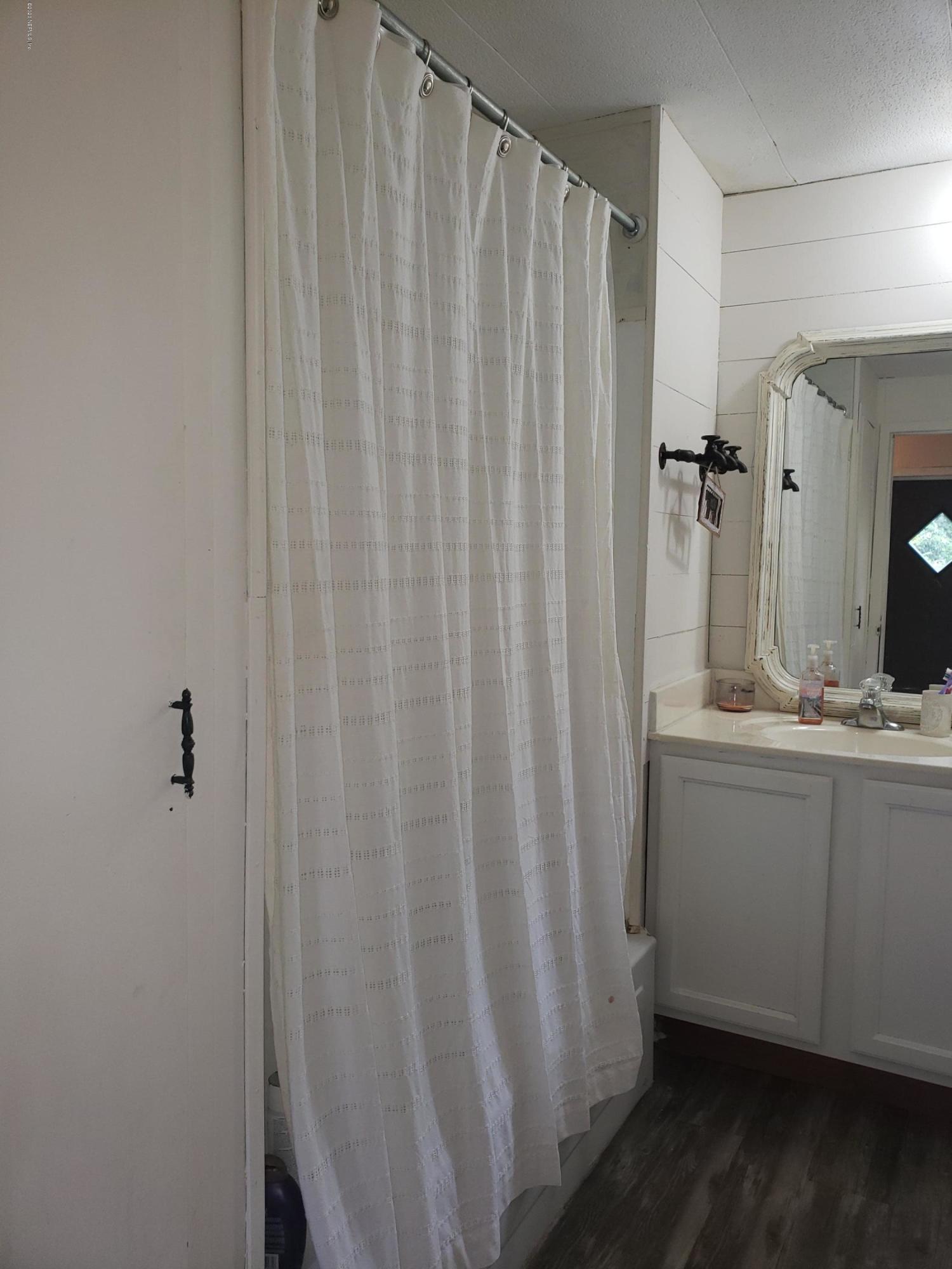 6775 Spring Lake Village Road Keystone Heights, FL 32656 - Photo 14 of 20 6775 Bathroom