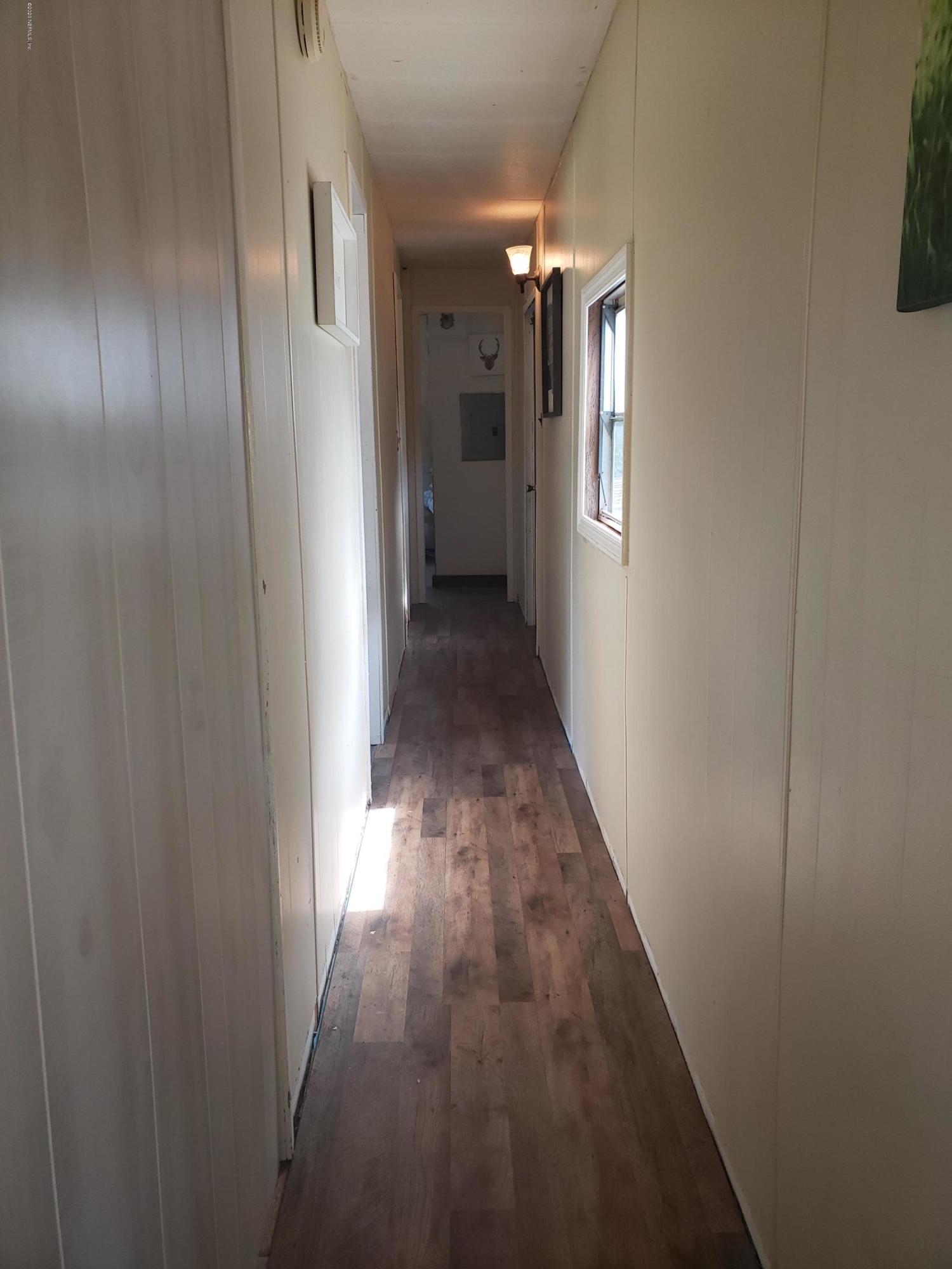 6775 Spring Lake Village Road Keystone Heights, FL 32656 - Photo 9 of 20 6775 Hallway