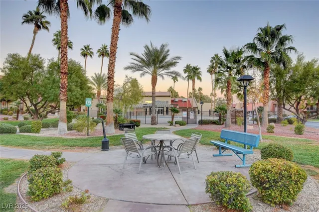 $1,395 | 5240 Indian River Drive, Unit 275, Las Vegas, NV 89103
