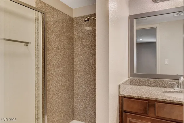 $1,395 | 5240 Indian River Drive, Unit 275, Las Vegas, NV 89103
