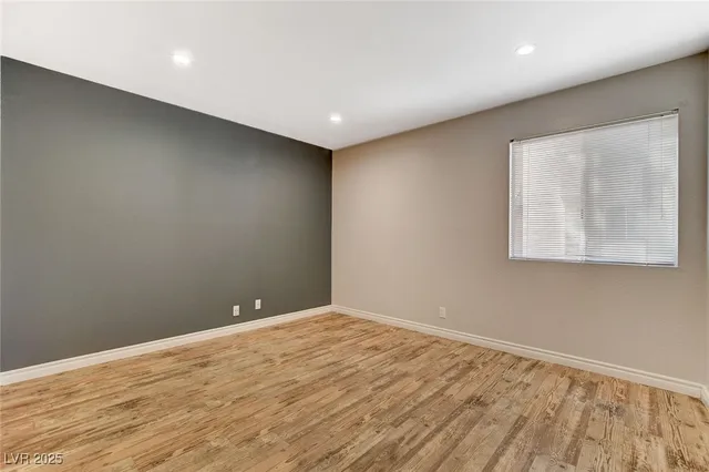 $1,395 | 5240 Indian River Drive, Unit 275, Las Vegas, NV 89103