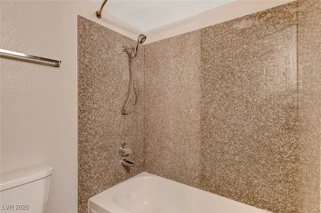 $1,395 | 5240 Indian River Drive, Unit 275, Las Vegas, NV 89103