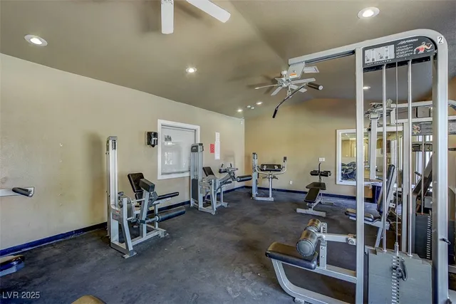 $1,395 | 5240 Indian River Drive, Unit 275, Las Vegas, NV 89103