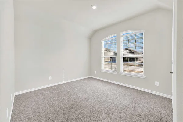 $2,450 | 9713 Quail Pointe Road, Aubrey, TX 76227