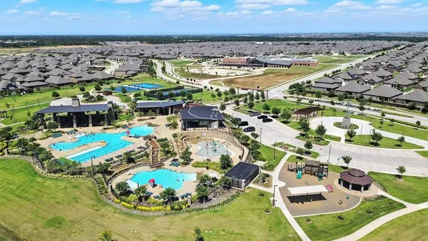 $2,450 | 9713 Quail Pointe Road, Aubrey, TX 76227