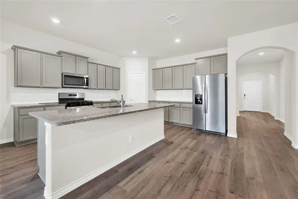 $2,450 | 9713 Quail Pointe Road, Aubrey, TX 76227