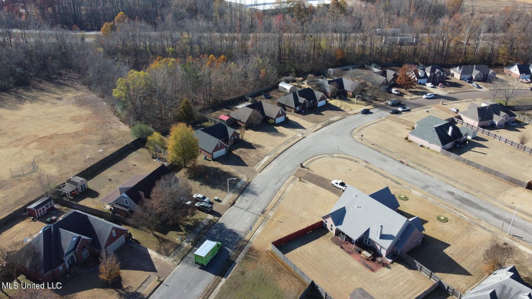 5295 Blocker Street Olive Branch, MS 38654 - Photo 5 of 10 20231207183503609582000000-o