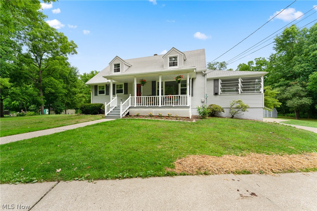 6524 Fairview Road Youngstown, OH 44515 - Photo 2 of 29