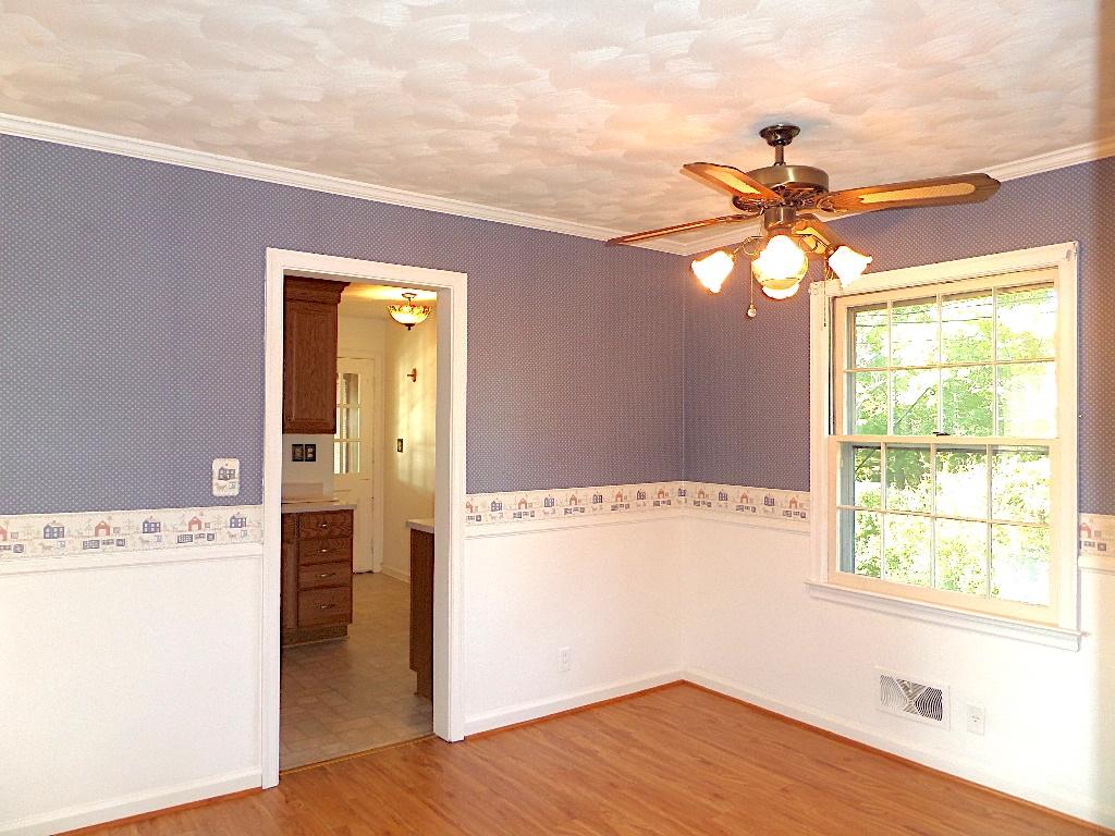 4933 Oak Road Northwest Roanoke, VA 24017 - Photo 16 of 54 4933DR11